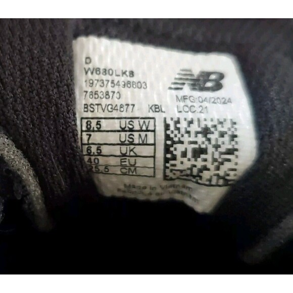 New Balance Fresh Foam 680 v8 Women 8.5 Wide Running Shoe Black Silver - Picture 9 of 16